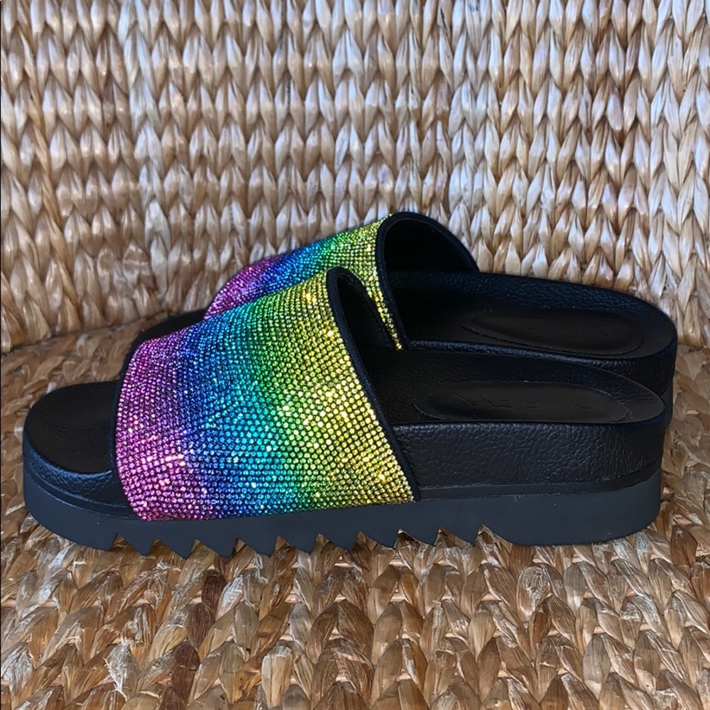 NIB 🌈Rhinestone Rainbow Slides Sandals - Picture 4 of 7